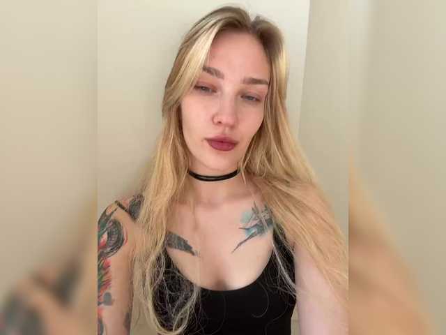 Looonacom live cam on BongaCams