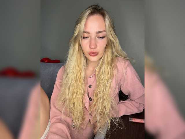 Looonacom live cam on BongaCams