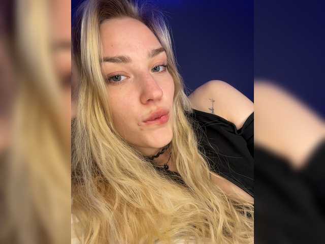 Looonacom live cam on BongaCams
