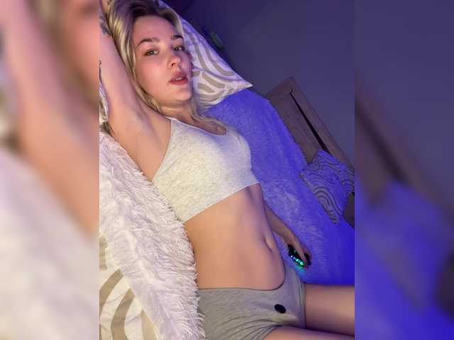 Looonacom live cam on BongaCams