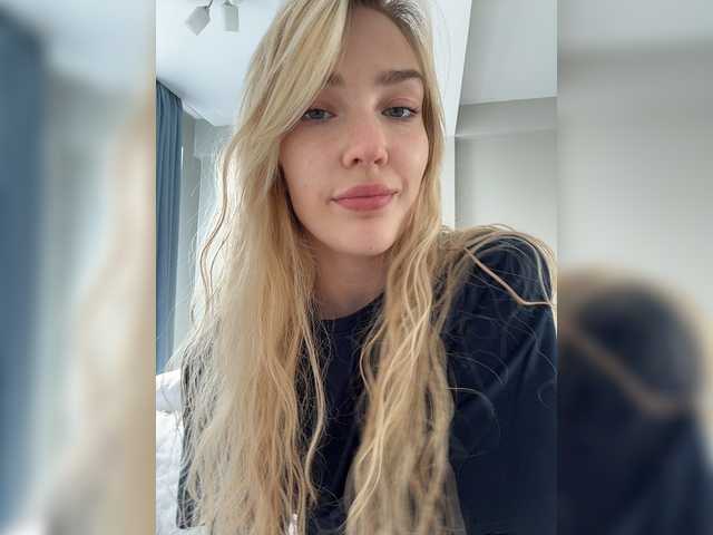 Looonacom live cam on BongaCams