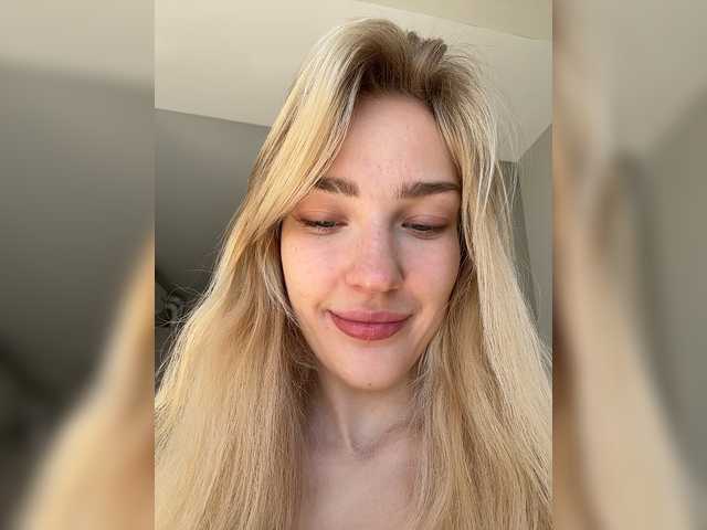 Looonacom live cam on BongaCams