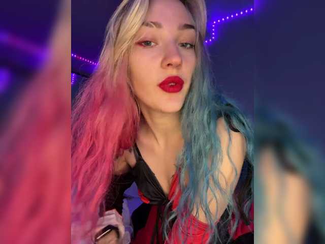 Looonacom live cam on BongaCams