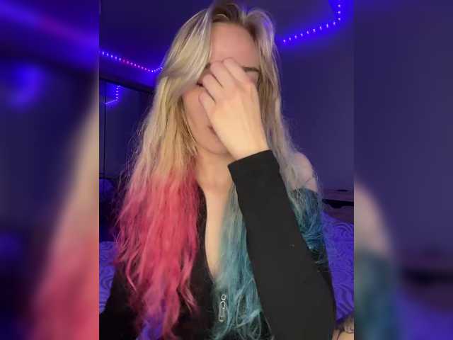 Looonacom live cam on BongaCams