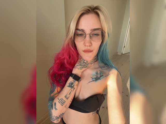 AlinnaAnnila live cam preview