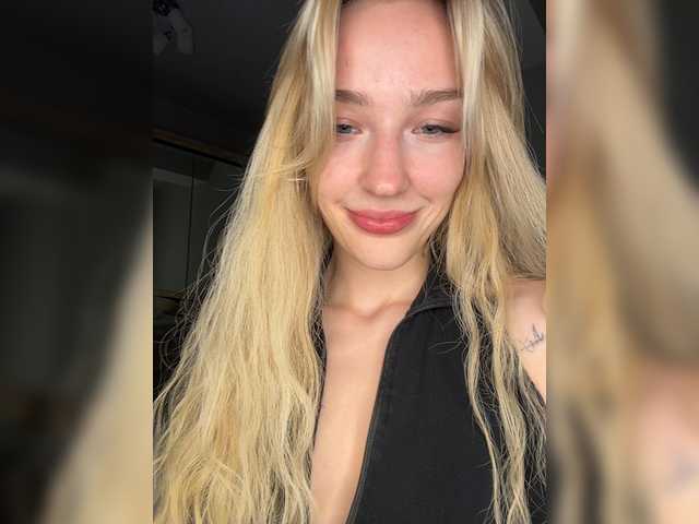 Looonacom live cam on BongaCams