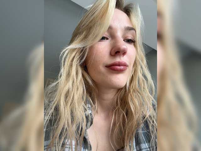 Looonacom live cam on BongaCams