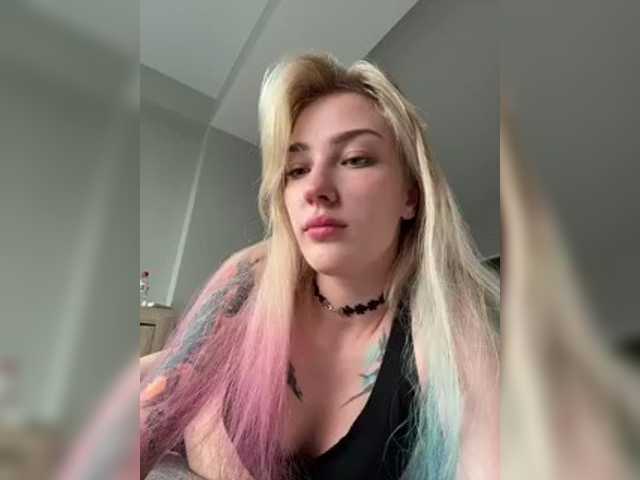 Looonacom live cam on BongaCams
