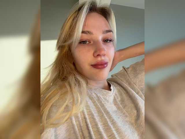 Looonacom live cam on BongaCams