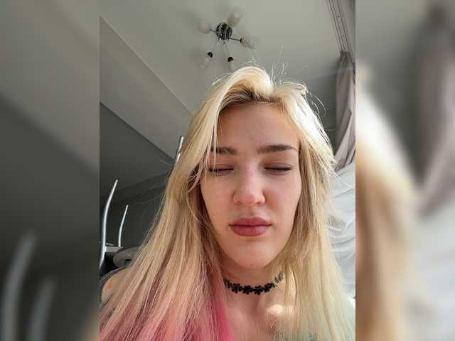 Looonacom live cam on BongaCams