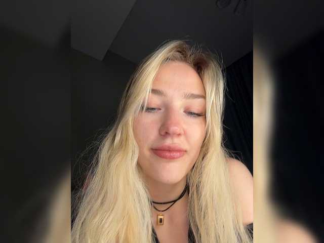 Looonacom live cam on BongaCams