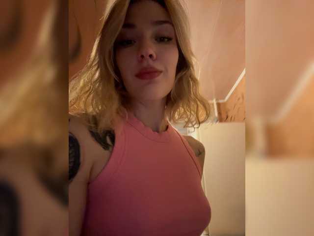 Looonacom live cam on BongaCams