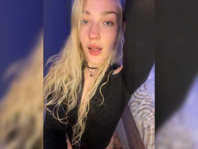 Looonacom live cam on BongaCams
