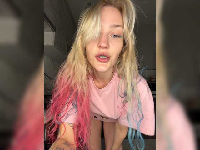 Looonacom live cam on BongaCams