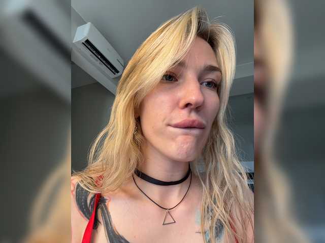 Looonacom live webcam show