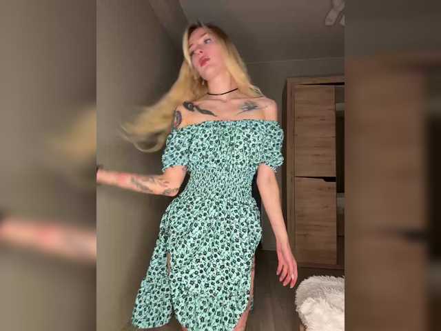 Looonacom live cam on BongaCams