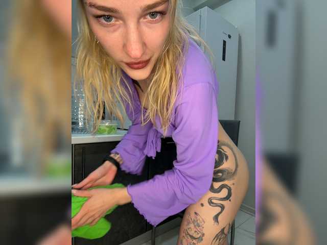 AlinnaAnnila live webcam show