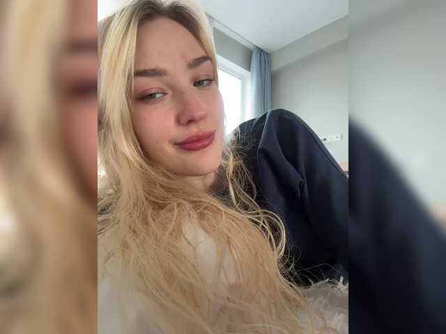 AlinnaAnnila live cam preview
