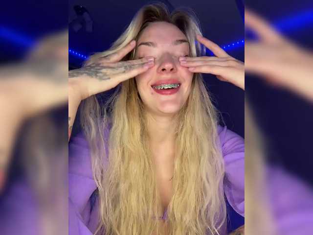 Looonacom live cam on BongaCams
