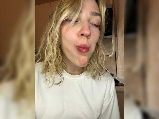 Looonacom live cam on BongaCams