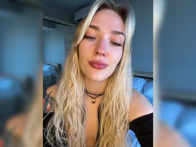 Looonacom live cam on BongaCams