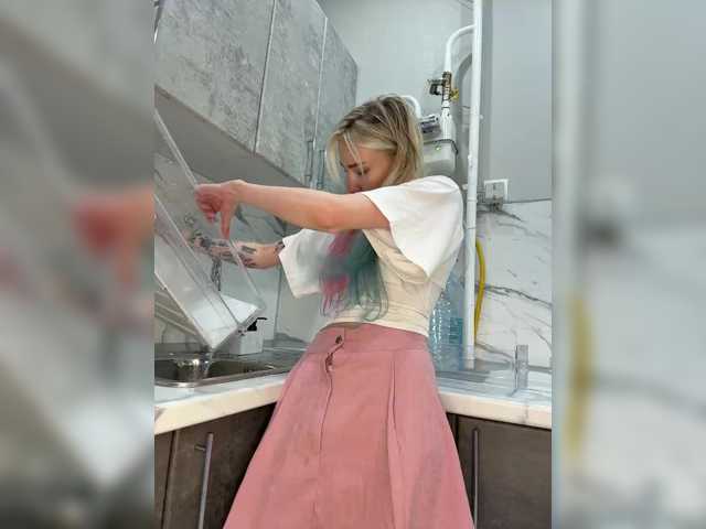 Looonacom live cam on BongaCams