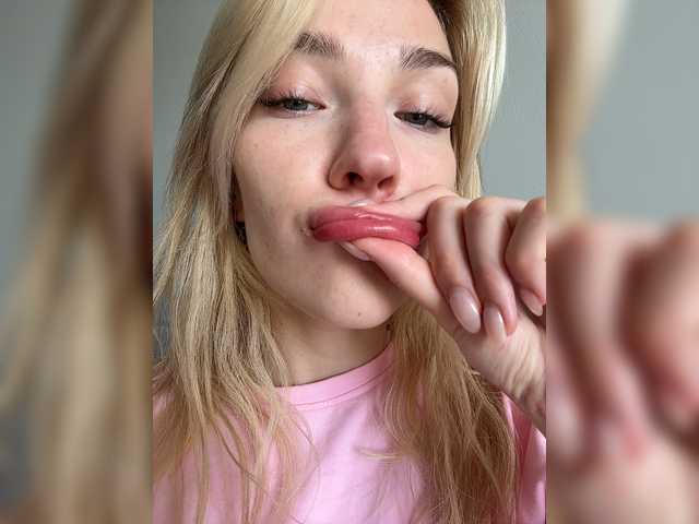 Looonacom live cam on BongaCams