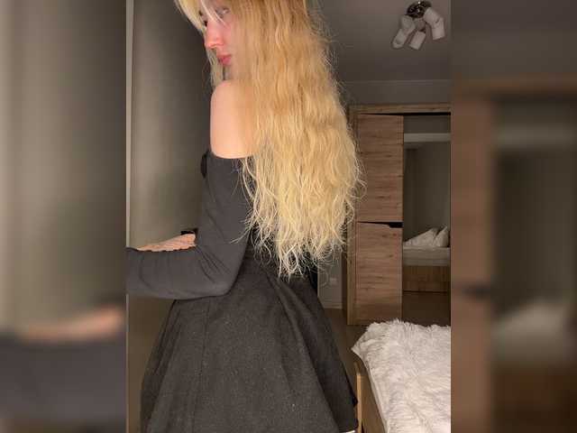 Looonacom live cam on BongaCams