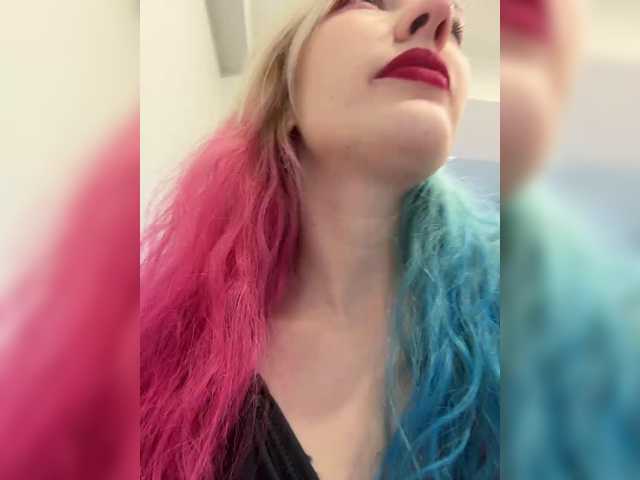 Looonacom live cam on BongaCams
