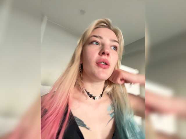 Looonacom live cam on BongaCams