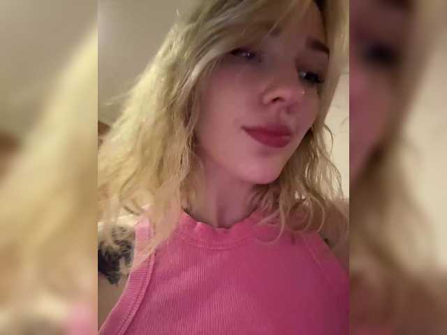 Looonacom live cam on BongaCams