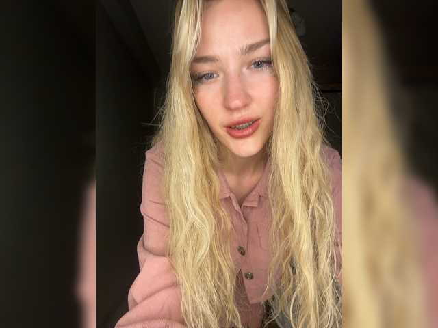 Looonacom live cam on BongaCams