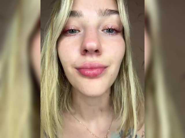 Looonacom live cam on BongaCams