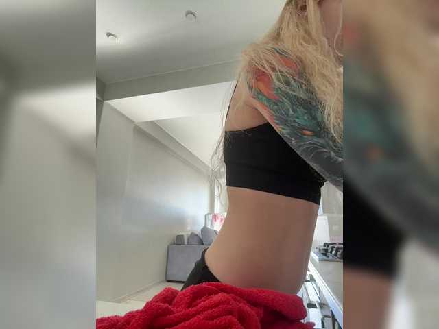 Looonacom live cam on BongaCams
