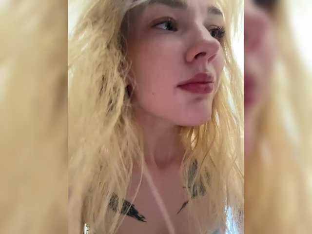 Looonacom live cam on BongaCams