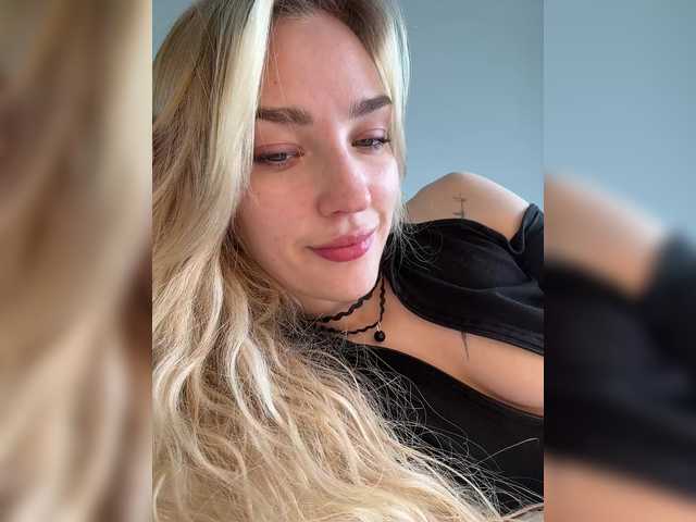 Looonacom live cam on BongaCams