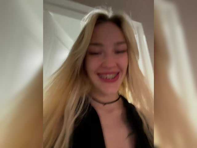 Looonacom live cam on BongaCams