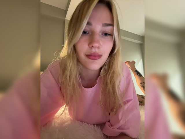 Looonacom live cam on BongaCams