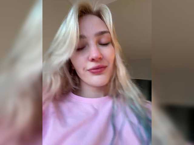 Looonacom live cam on BongaCams