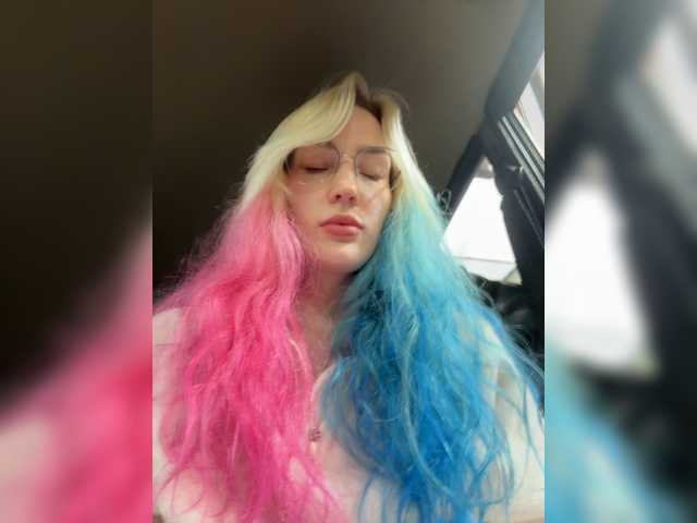 Looonacom live cam on BongaCams