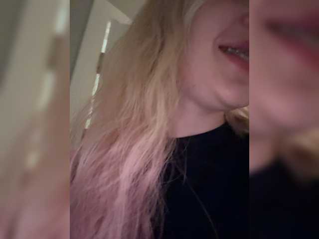 Looonacom live cam on BongaCams