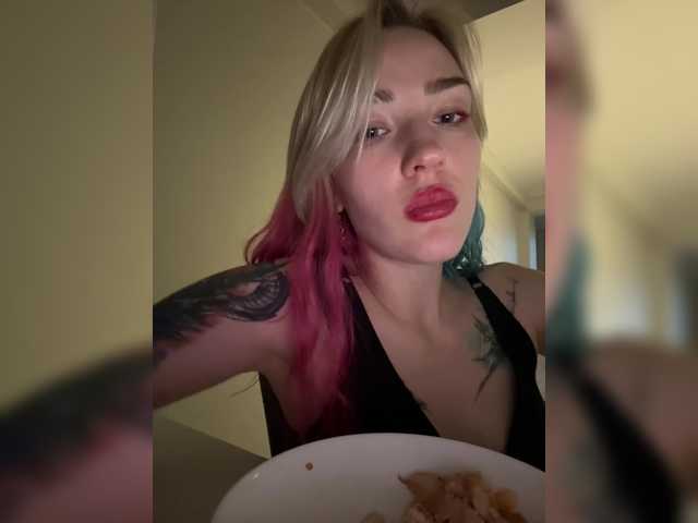 Looonacom live cam on BongaCams
