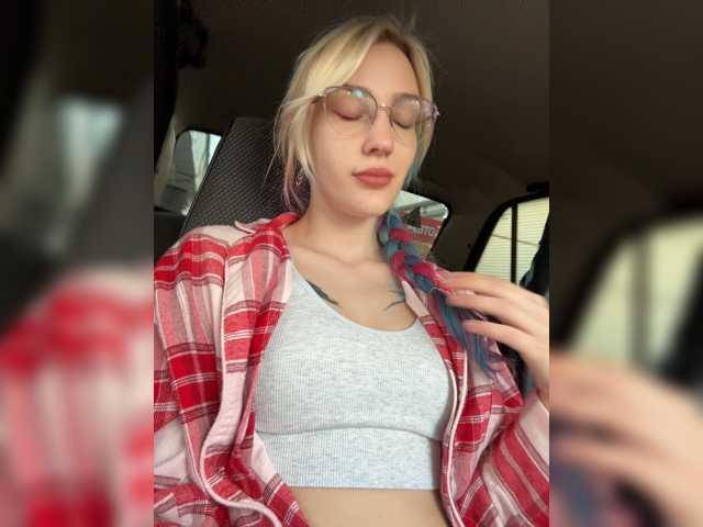 Looonacom live cam on BongaCams