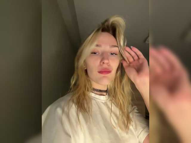 Looonacom live webcam show