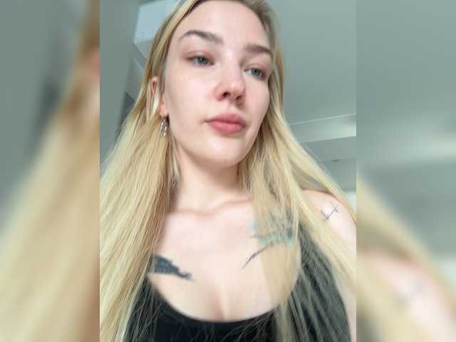 Looonacom live cam on BongaCams