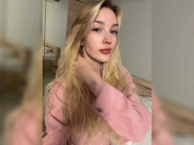 Looonacom live cam on BongaCams