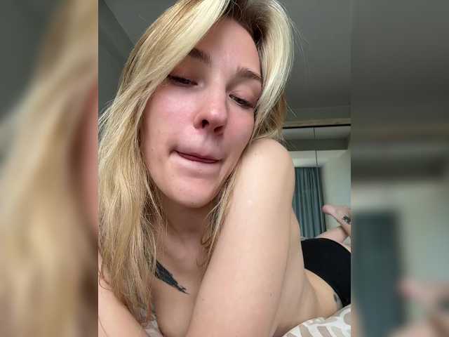 Looonacom live cam on BongaCams
