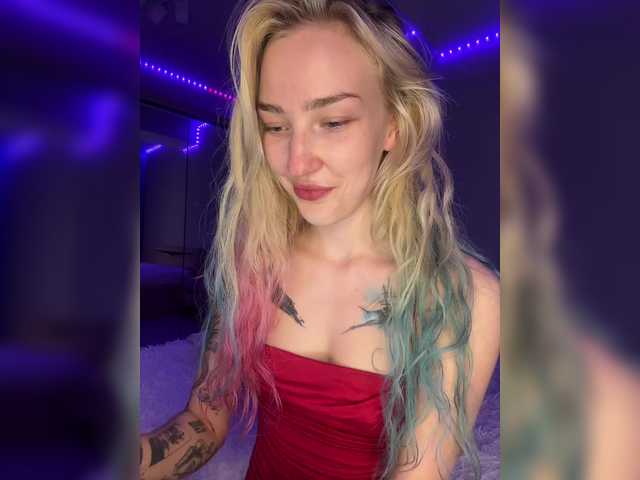 Looonacom live cam on BongaCams