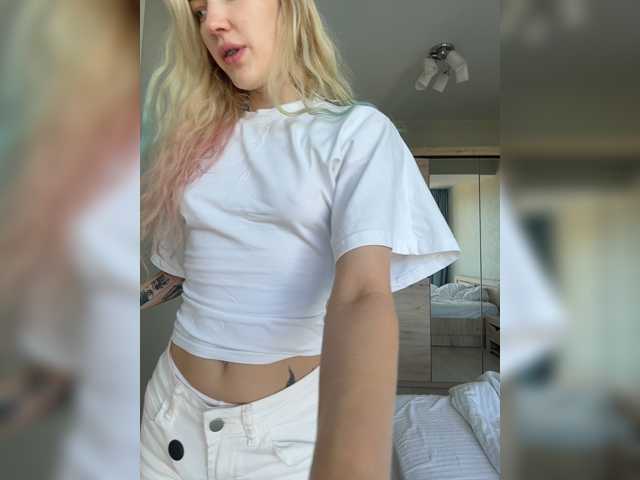Looonacom live cam on BongaCams