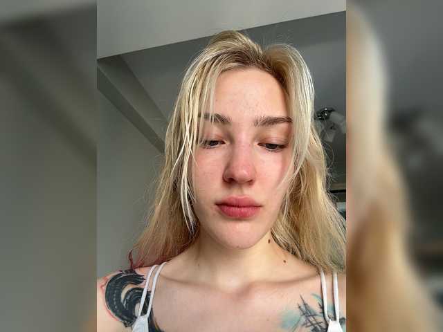 Looonacom live cam on BongaCams